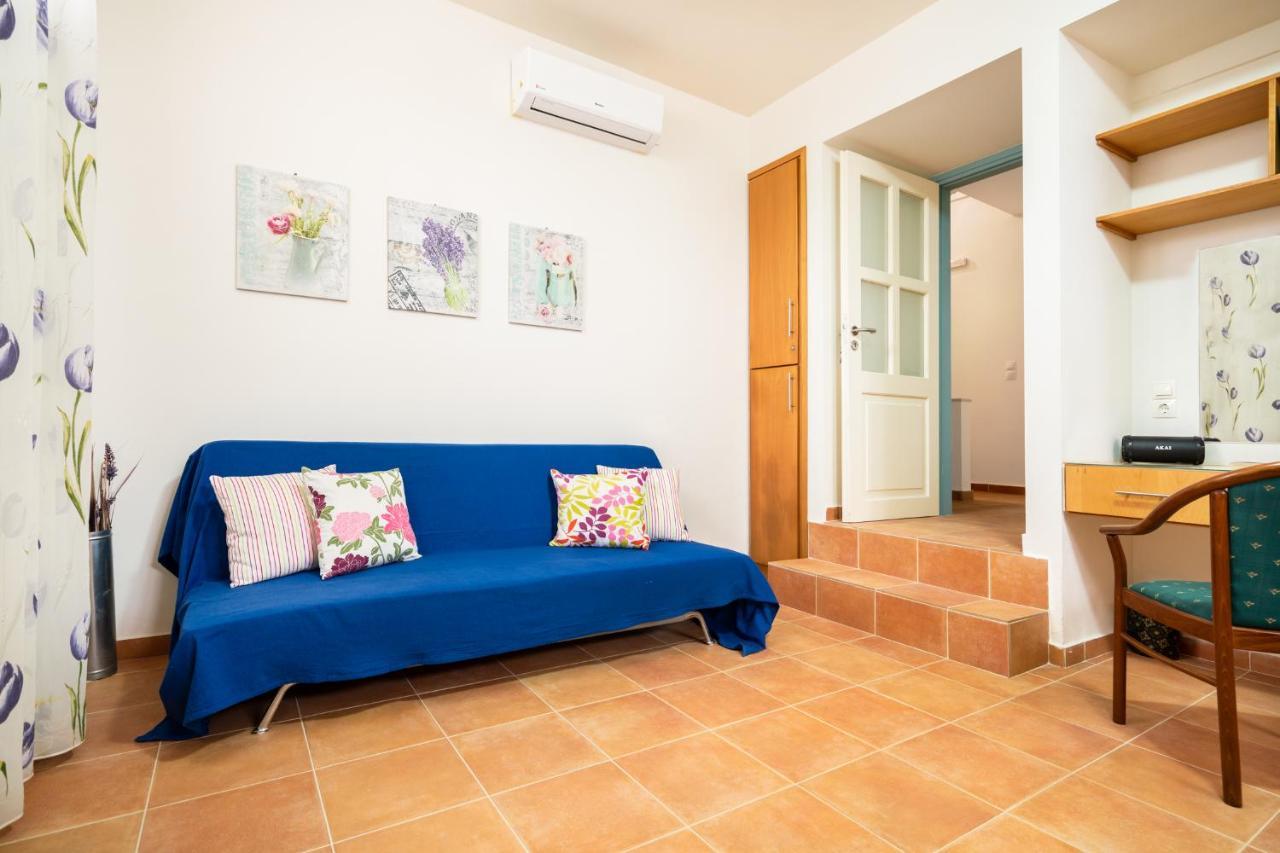 Beachfront Villa Turquoise With Private Pool, Bbq And Ping Pong Table Chania  Exteriér fotografie