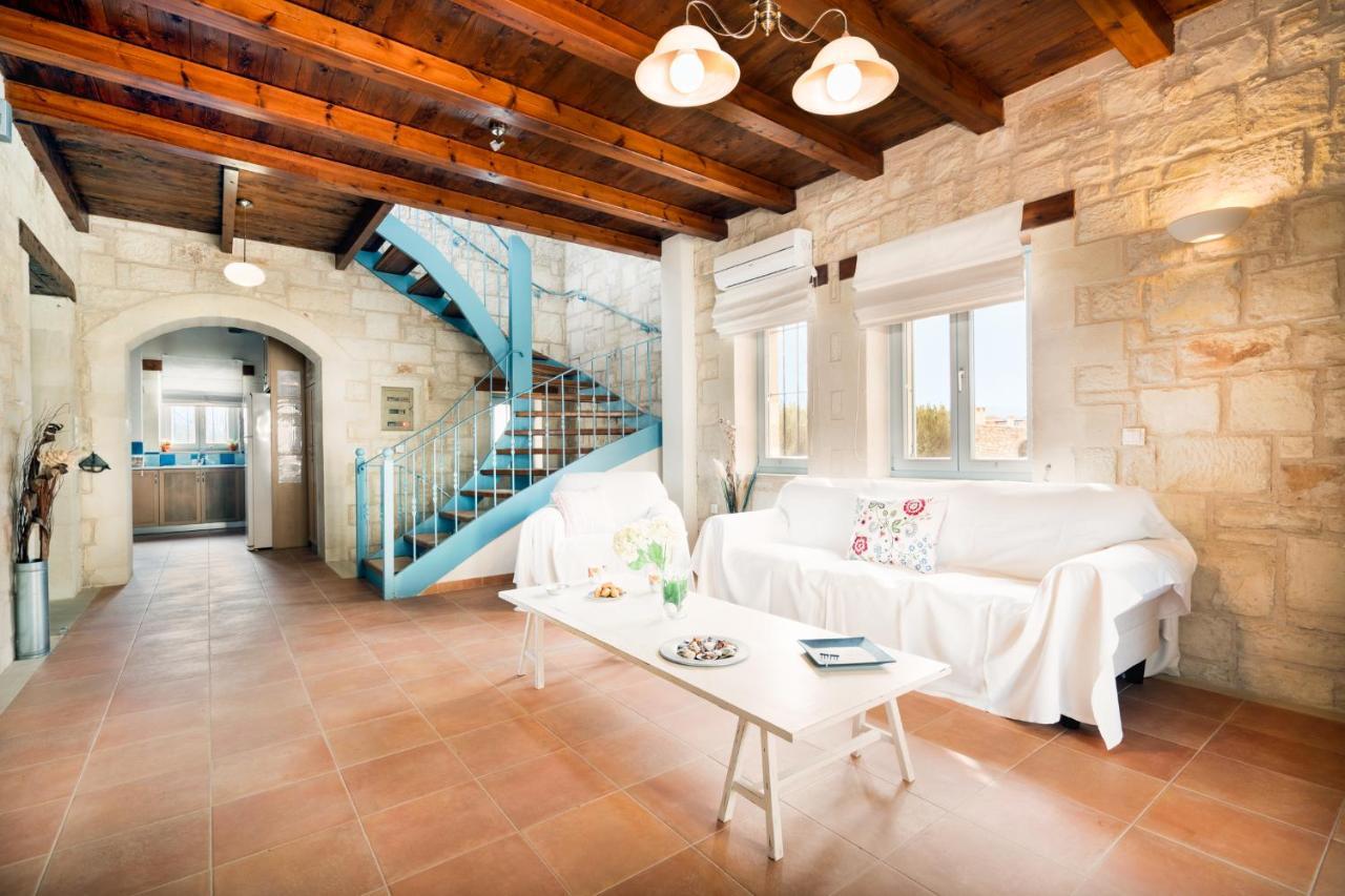 Beachfront Villa Turquoise With Private Pool, Bbq And Ping Pong Table Chania  Exteriér fotografie